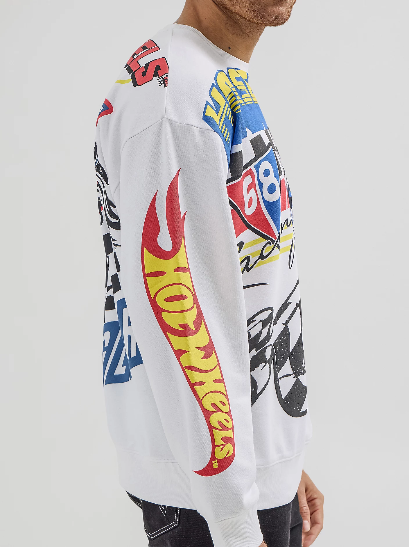 Wrangler® x Hot Wheels™ Men's Pullover Crew 6 Wrangler® x Hot Wheels™ Men's Pullover Crew