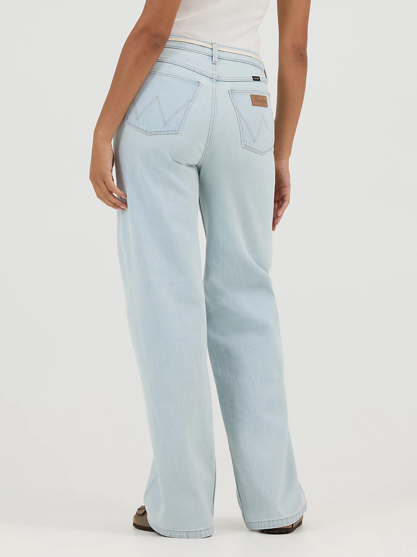 Women's Mid Rise Loose Jean 5 Women's Mid Rise Loose Jean