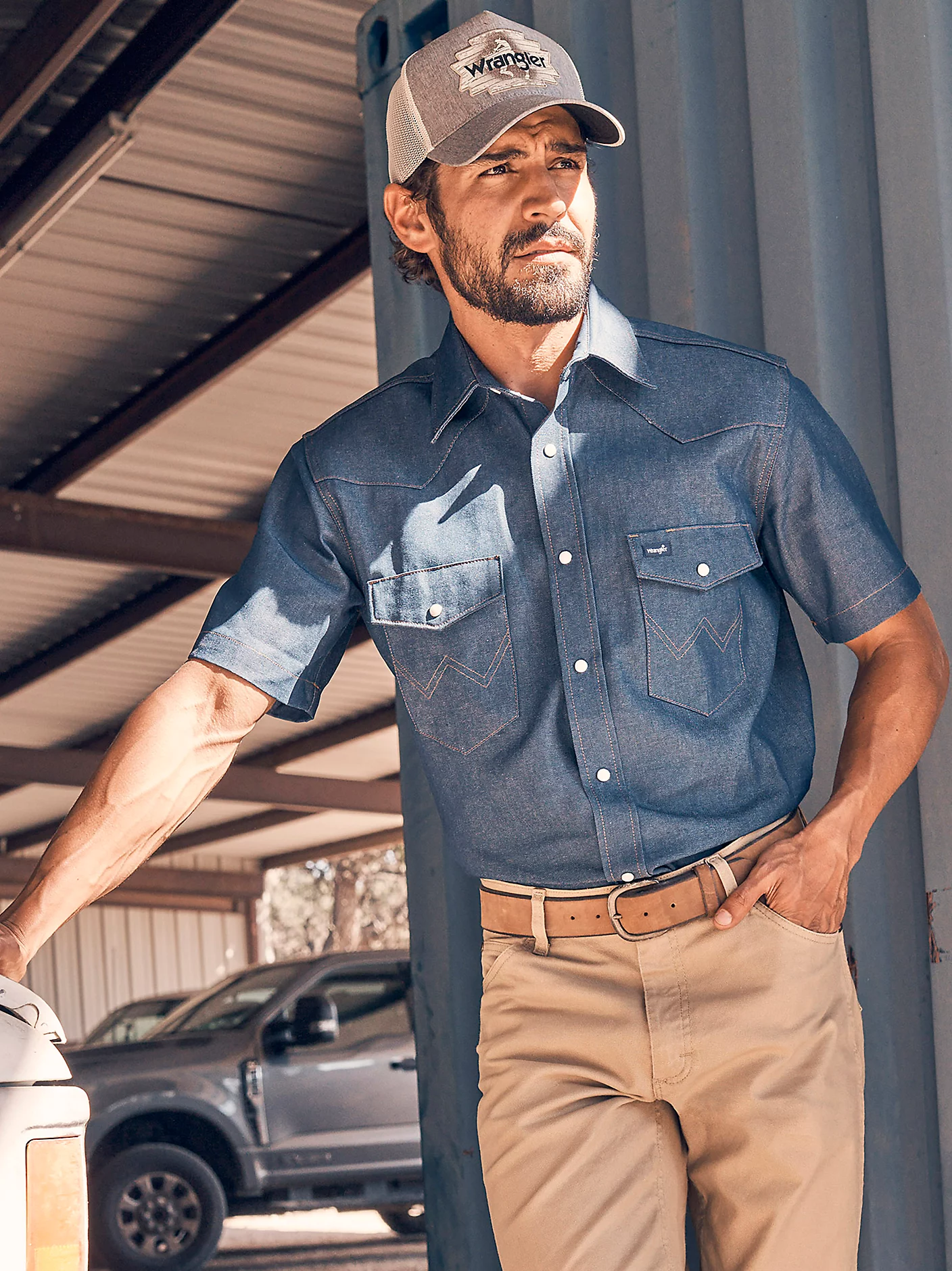 Cowboy Cut® Firm Finish Denim Short Sleeve Work Western Shirt